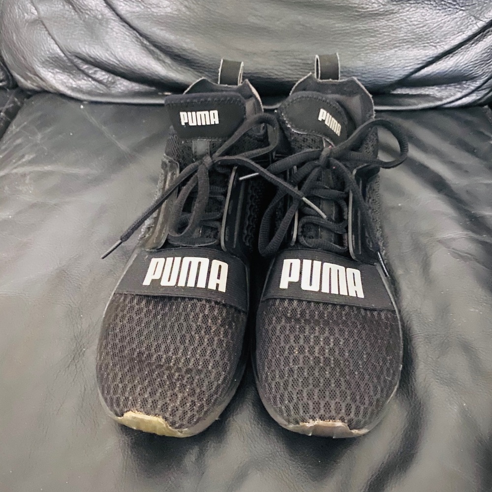 PUMA size 9.5